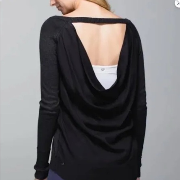 Lululemon Black V-Neck Women's Top - Picture 1 of 6